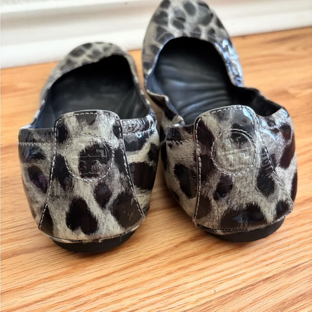 Tory Burch Eddie Leopard Patent Flats in Snow Multi - Picture 4 of 5